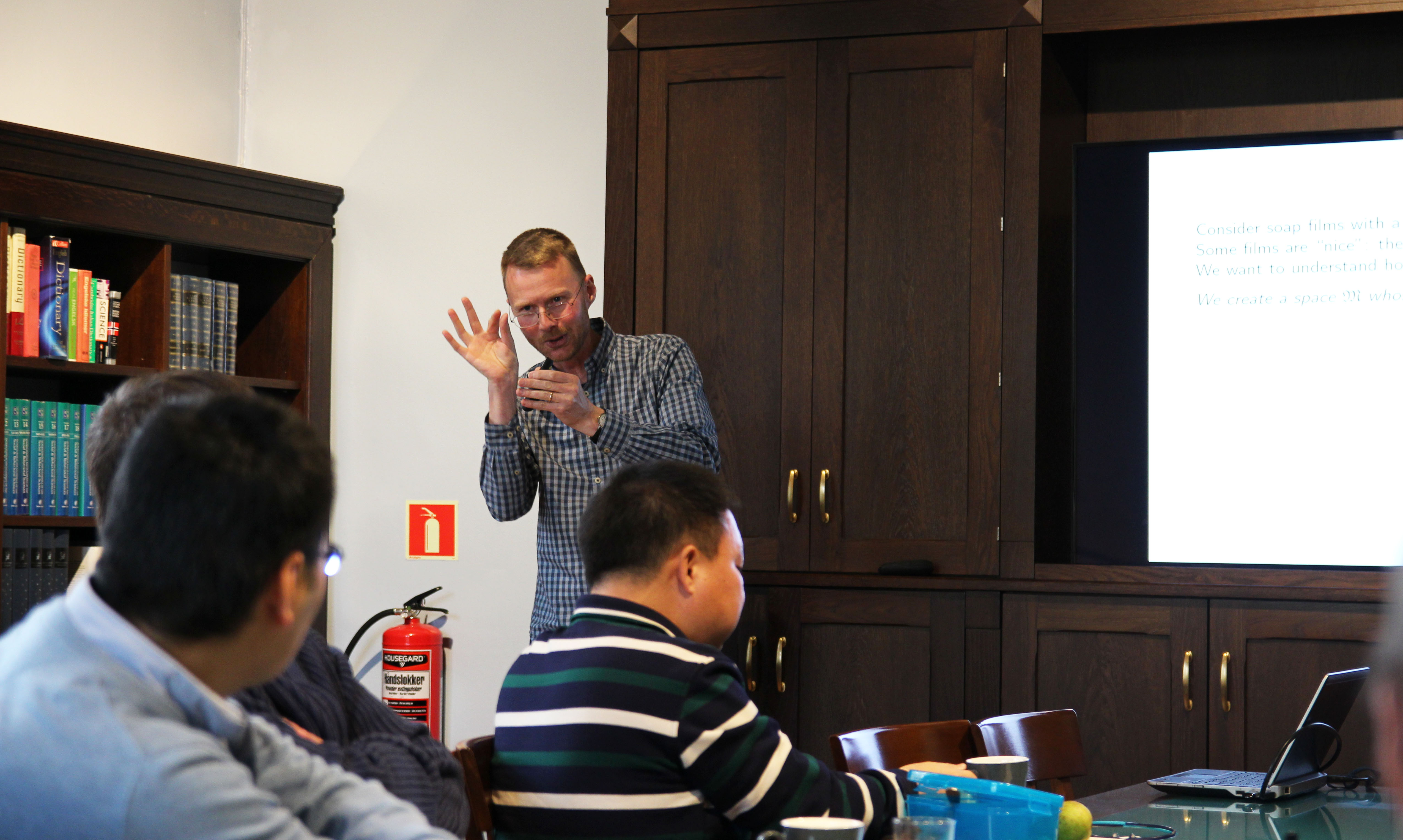 In his lunch seminar “Spaces of spaces” at CAS, Prof. Finnur Larusson took the opportunity to talk more generally about his field describing pure mathematics as 'mathematics for its own sake, driven by its own internal forces'.